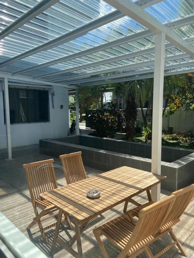 Sailing Inn Đông Cảng Ngoại thất bức ảnh
